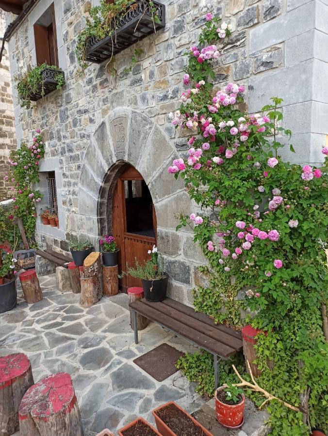 Casa Rural Elurkoia Исаба Екстериор снимка